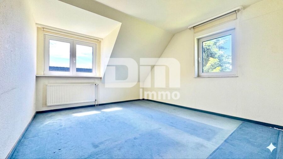 Charmantes Wohnglück - Ihr neues Zuhause mit Carport / Terrasse und großem Gartenbereich - OG / DG Schlafzimmer